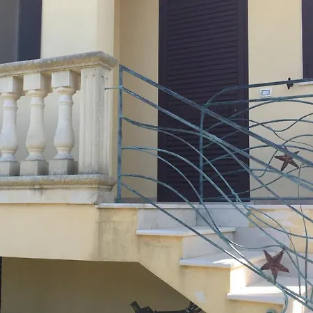 Striari Bed & Breakfast 3*