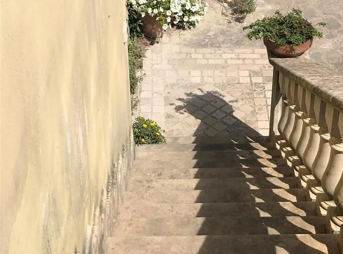 Nocleg ze śniadaniem Striari 3*